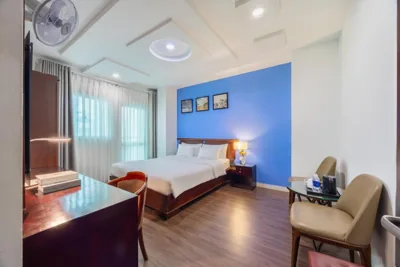 带阳台的豪华双人房 — A25 Premium Hotel - 20 Bùi Thị Xuân